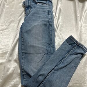 American Eagle Outfitters Light Blue Skinny Jeans